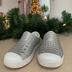 Native Shoes size C8. Silver color.